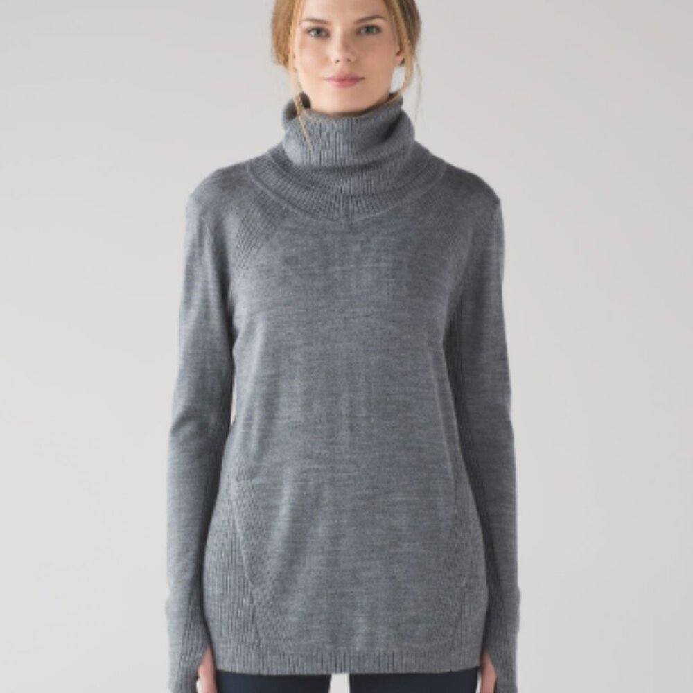 lululemon Athletica Charcoal Gray Wool Sweat & Savasana Turtleneck Sweater Sz. 4